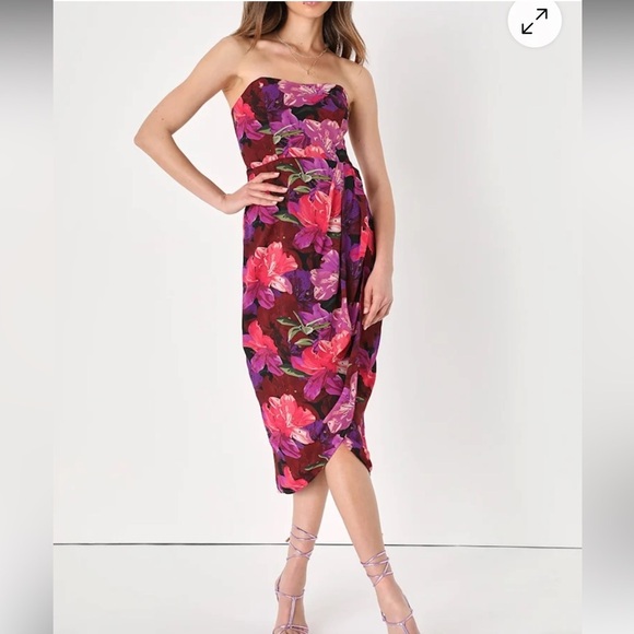 Lulus Dresses & Skirts - NWT Lulus Effortless Charm Floral Strapless Midi Dress Burgundy Small Romantic